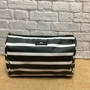 Scout Packing Heat Makeup Toiletry Travel Bag Black and White